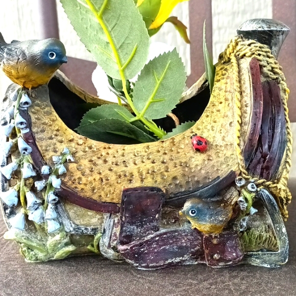 RARE vintage SADDLE planter - do you see ladybug? - Picture 2 of 12
